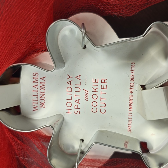 NWT Williams Sonoma Gingerbread Spatula and Cookie Cutter - Picture 2 of 5